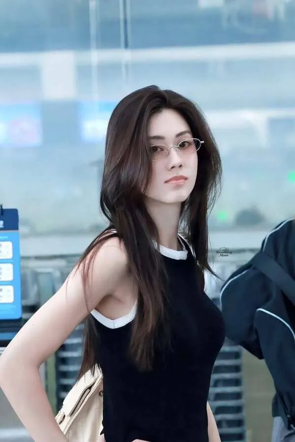 Ảnh Lena Lorena Schuett ở sân bay