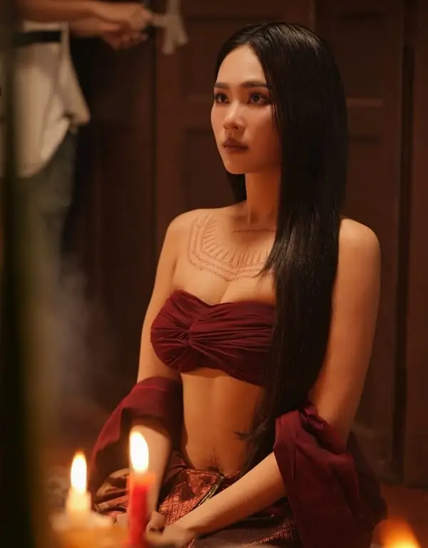 Bint Sireethorn Leearamwat và vai chính phim girl love