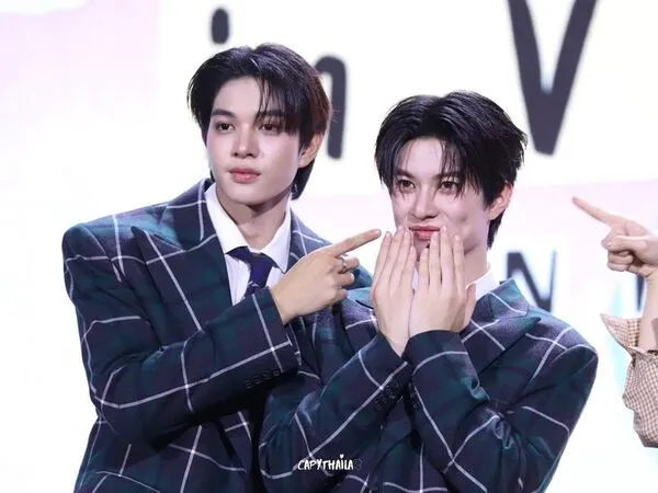 ChokunAston tại fan meeting Việt Nam