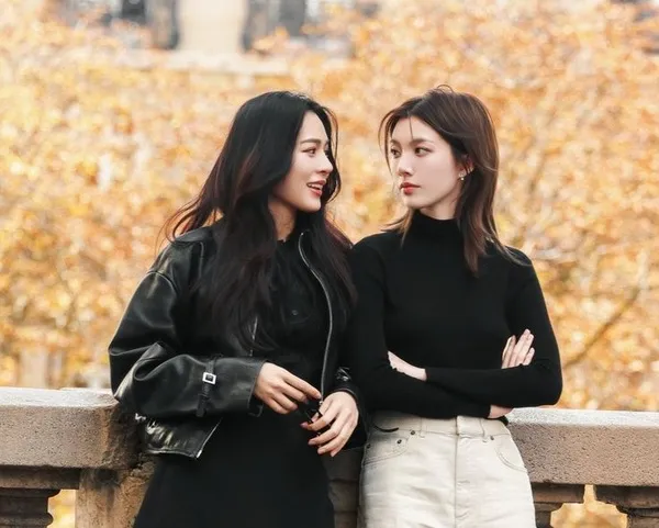 LingOrm thả dáng tại Paris