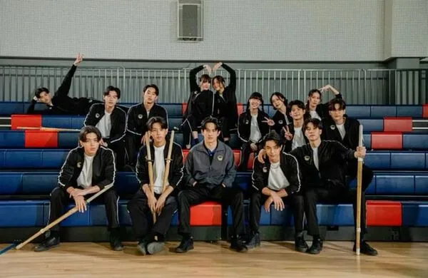 High School Frenemy dàn diễn viên vui nhộn