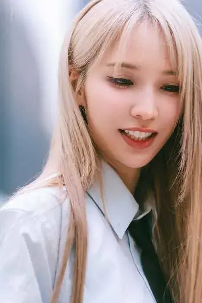 Jan Ployshompoo Supasap cực điển trai