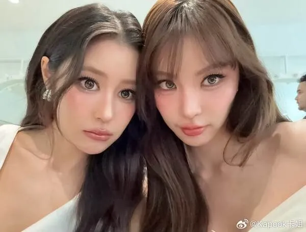 KapookCiize selfie cùng nhau