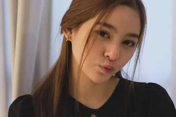 Ảnh Mim Rattanawadee Wongthong selfie chu mõ