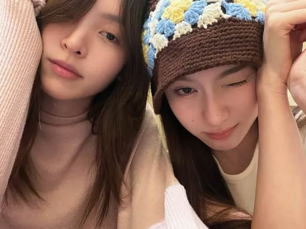 Nycha và Prim selfie tình tứ