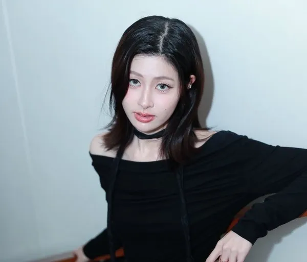 Pahn Pathitta Pornchumroenrut chụp ảnh bán cận