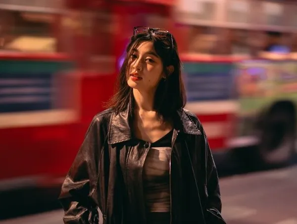 Pahn Pathitta Pornchumroenrut ảnh đoàn tàu