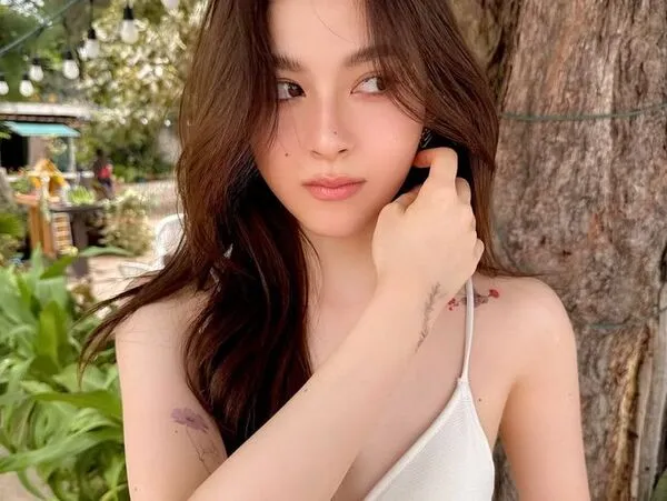Prim Chanikarn Tangkabodee selfie