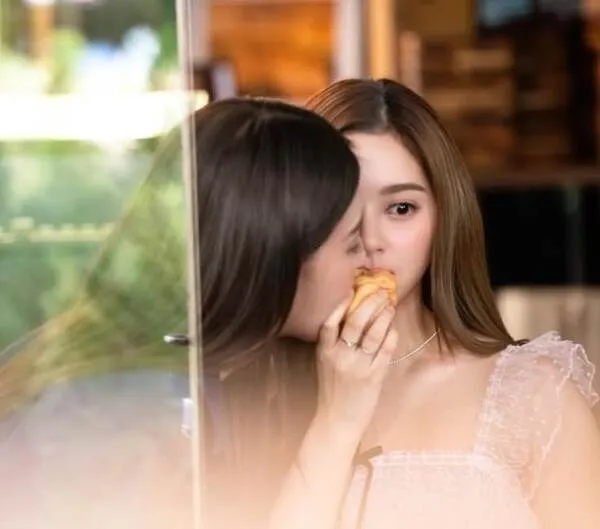 ViewMim trong Bake Love Feeling