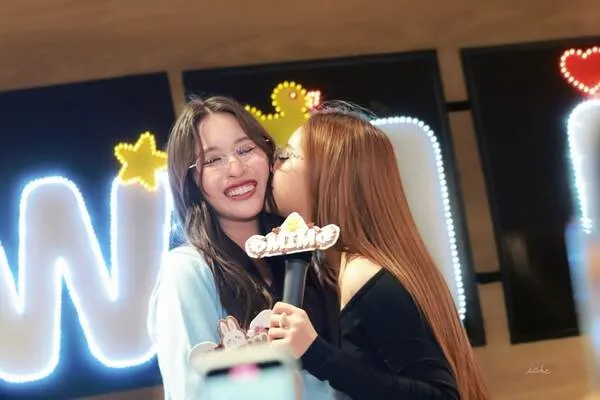 Khoảnh khắc đáng yêu của couple ViewMim