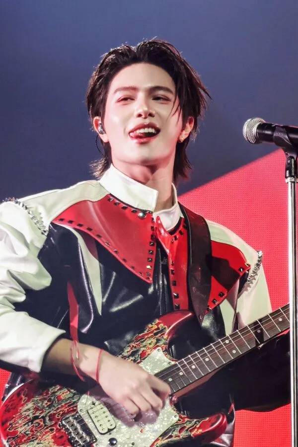 William Jakrapatr Kaewpanpong biểu diễn trên stage